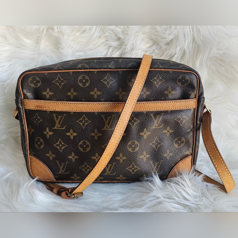 ❌SOLD❌ 🔥 LV Trocadero 30 🔥 - Picture 2 of 16
